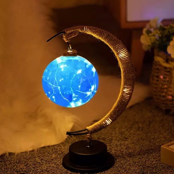 Crescent Moon Light - Picture 1 of 5